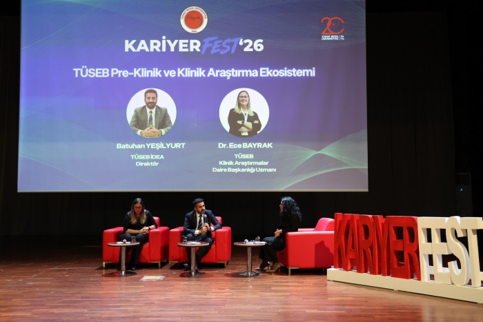 Prof. Dr. Züleyha Doğanyiğit ve TÜSEB konuşmacılarının panel sunum anı